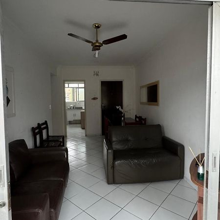 גוארויה Apartamento Uma Quadra Da Praia Das Asturias מראה חיצוני תמונה
